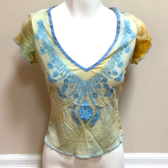 Beige and Blue Sparkly V-neck Top - Picture 7 of 9